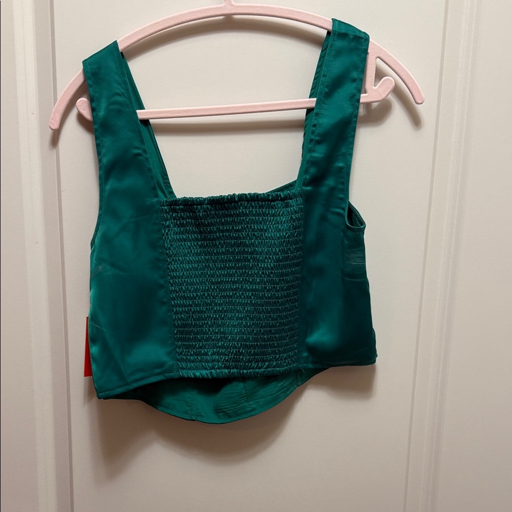 NWT Elegant Green Embellished Crop Top - Picture 6 of 7
